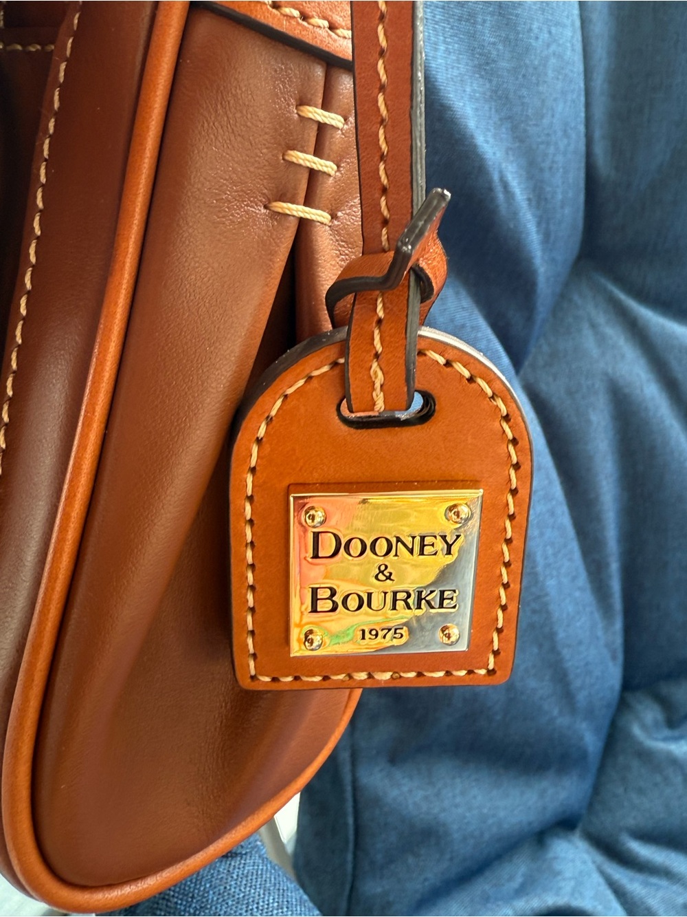Dooney Bourke Brown Leather Womens Purse. GREAT CONDITION, NEVER USED!!!! - Picture 5 of 5